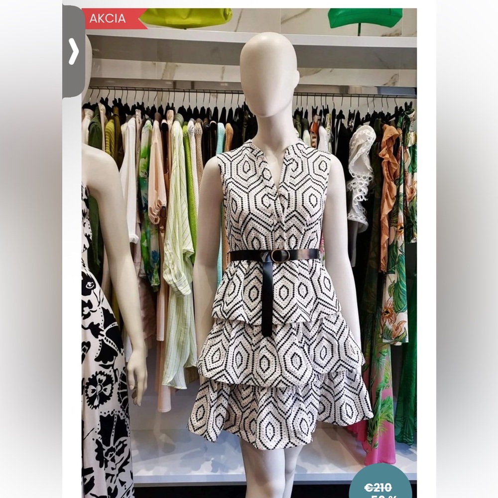 Chic Black and White PatternedMotel Dress eyelet
